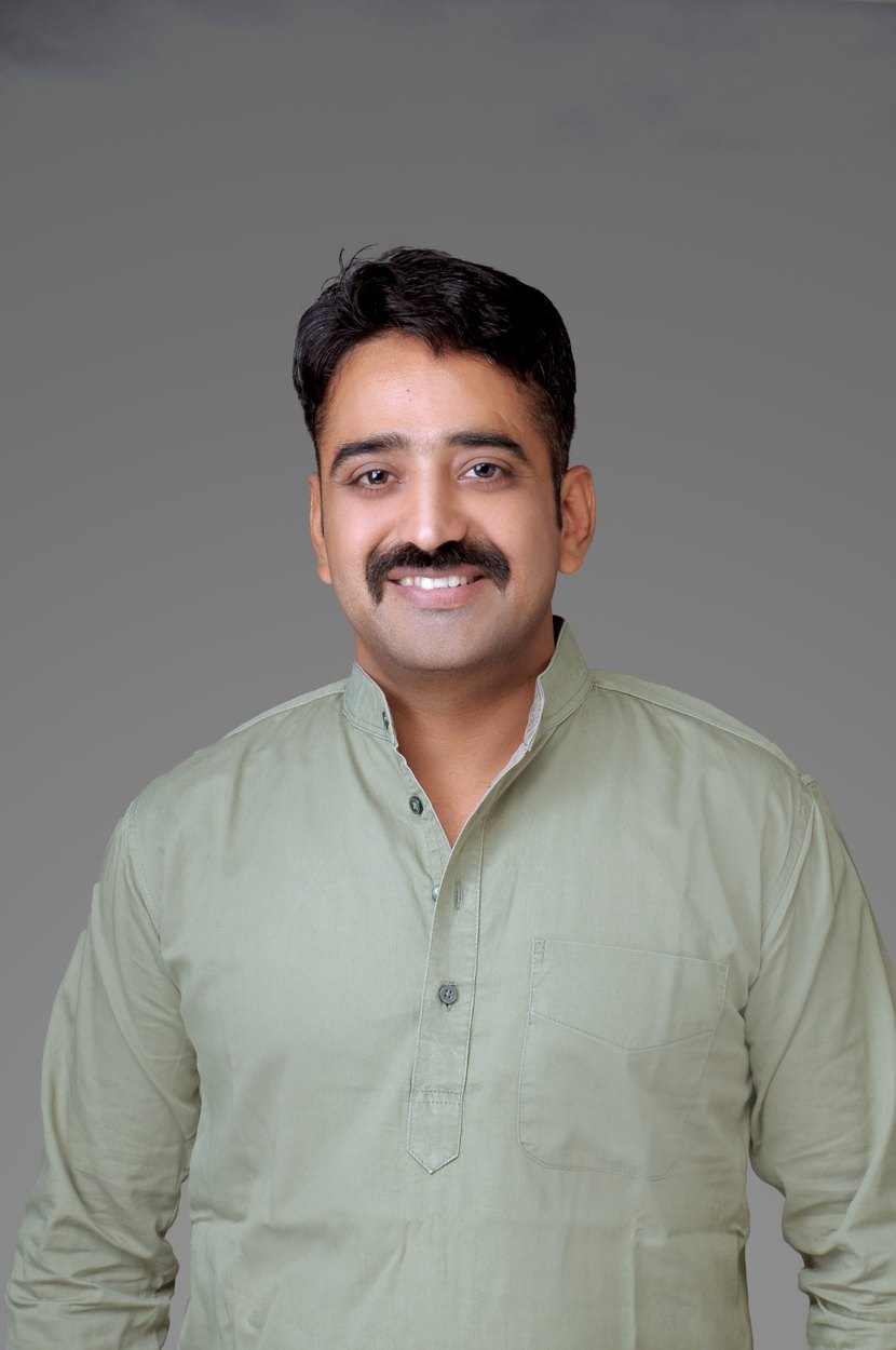 Bhanu Pratap Singh Jhilwara at a community gathering